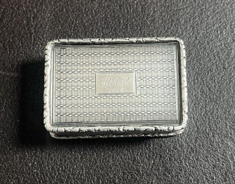 Antique Sterling Georgian Vinaigrette W/ Sponge Dated 1813
