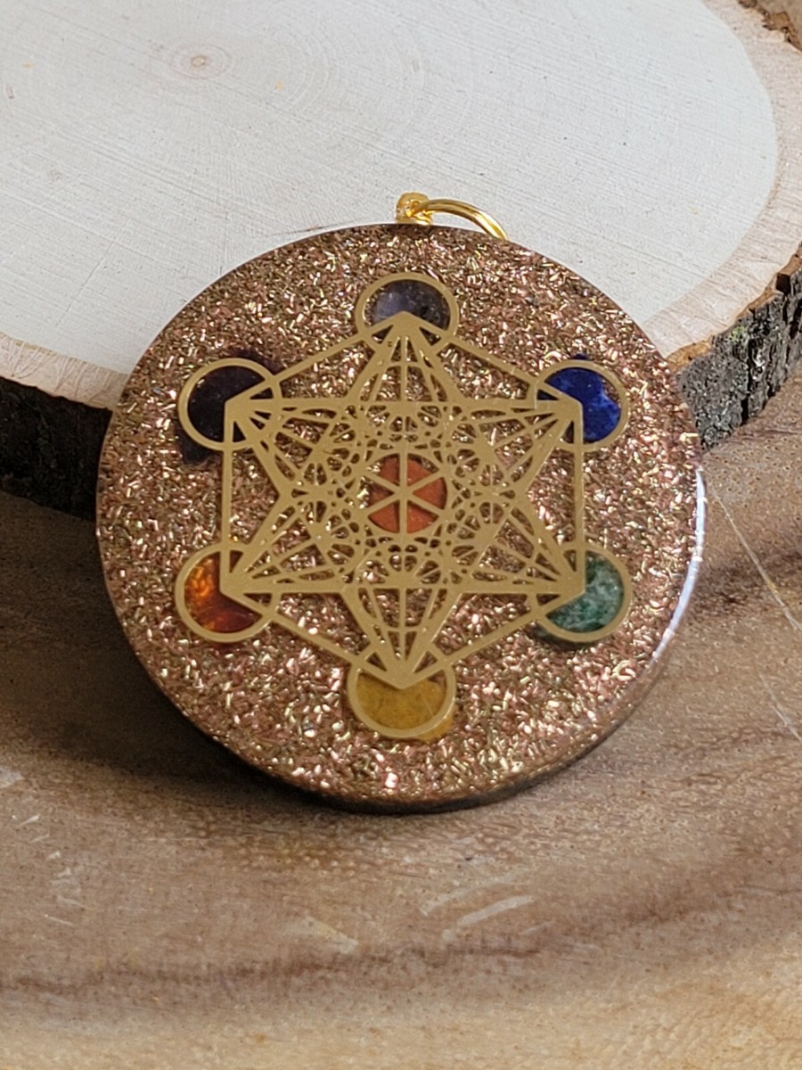 Ciondolo Rotondo Orgone Metatron Con 7 Pietre Dei Chakra