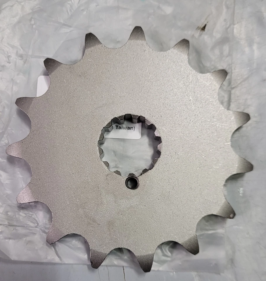 SUZUKI GS 1978-1986 ENGINE SPROCKET  *NEW* - Image 4 of 4