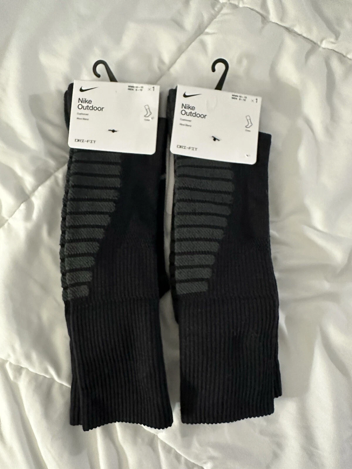 Nike Outdoor Cushioned Wool Blend Crew Socks Black Sz LG FD8472-010 AA