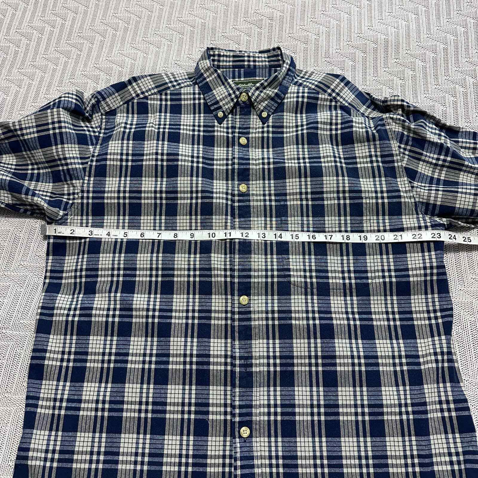 Eddie Bauer long-sleeved button-down shirt, men's size M cotton navy blue type Vintage Second Hand