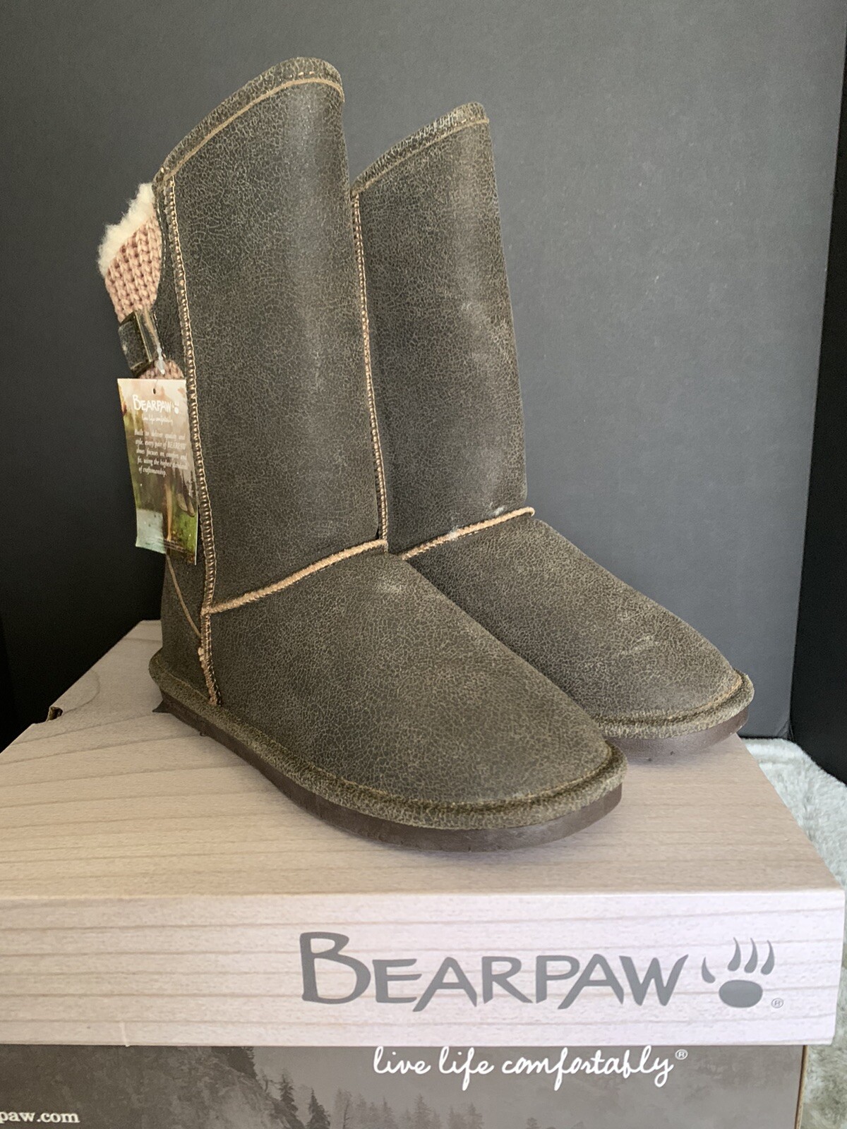 BEARPAW Women's Knit-Back Boshie Suede 