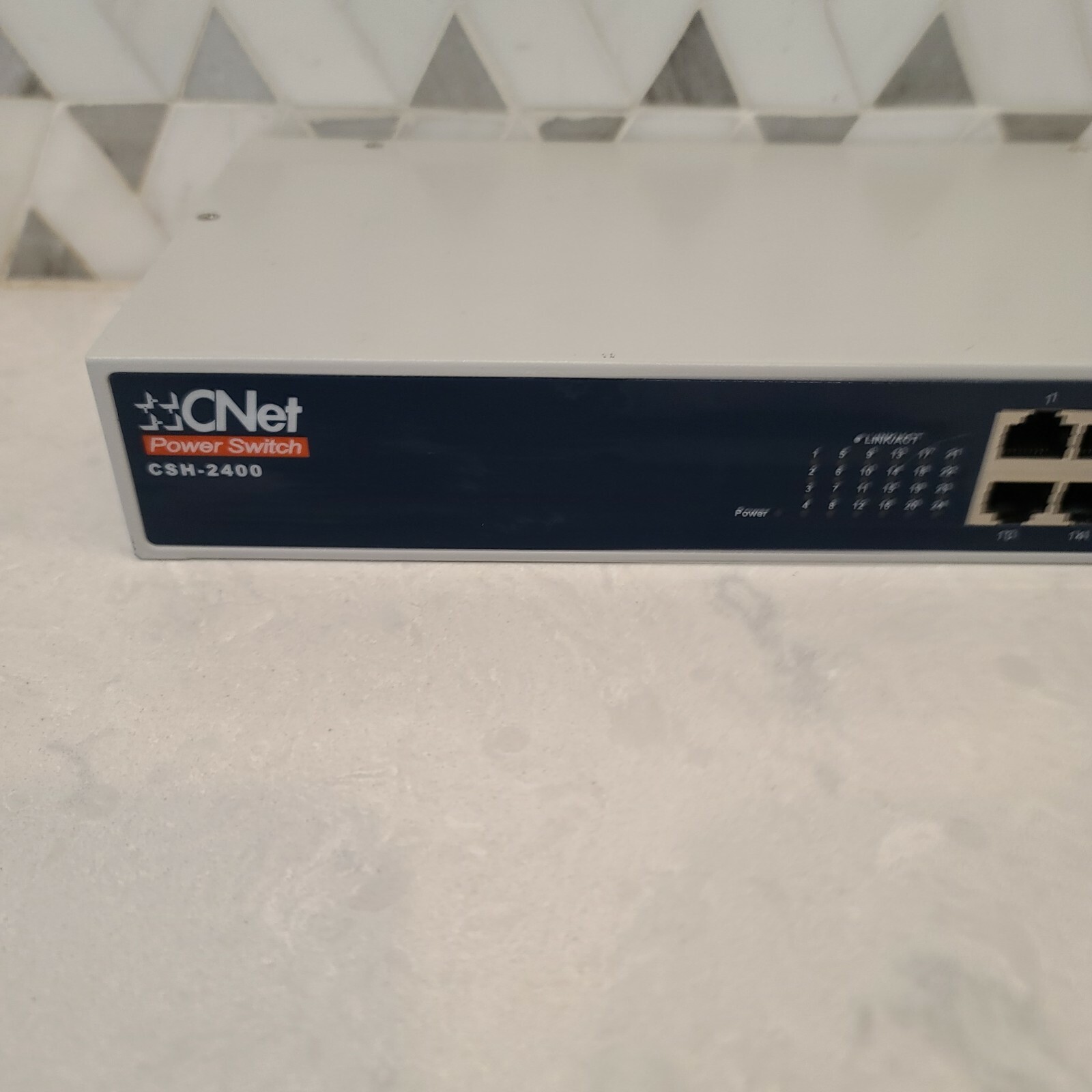 Cnet Power Switch CNet Technology CNet (CSH-2400) 24-Ports External Switch for sale ...