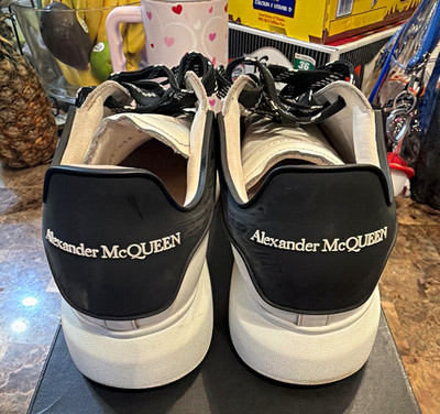 Alexander McQueen Men s Sneaker US 10 White/Black Leather Lace-Up Logo