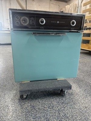 Vintage GE Wall Oven (1963) Works Great In Great Condition ,Seafoam Green.