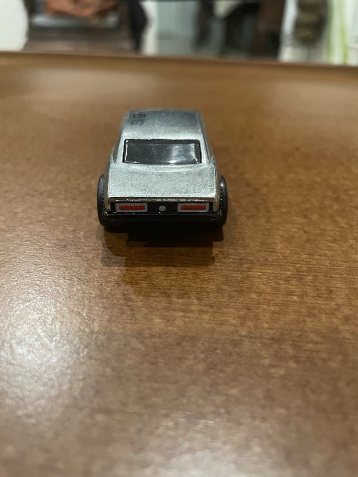 HOT WHEELS 80 ANIVERSARIO 67 CAMARO FÁBRICA PROTOTYOE RUN Foto 4 de 4