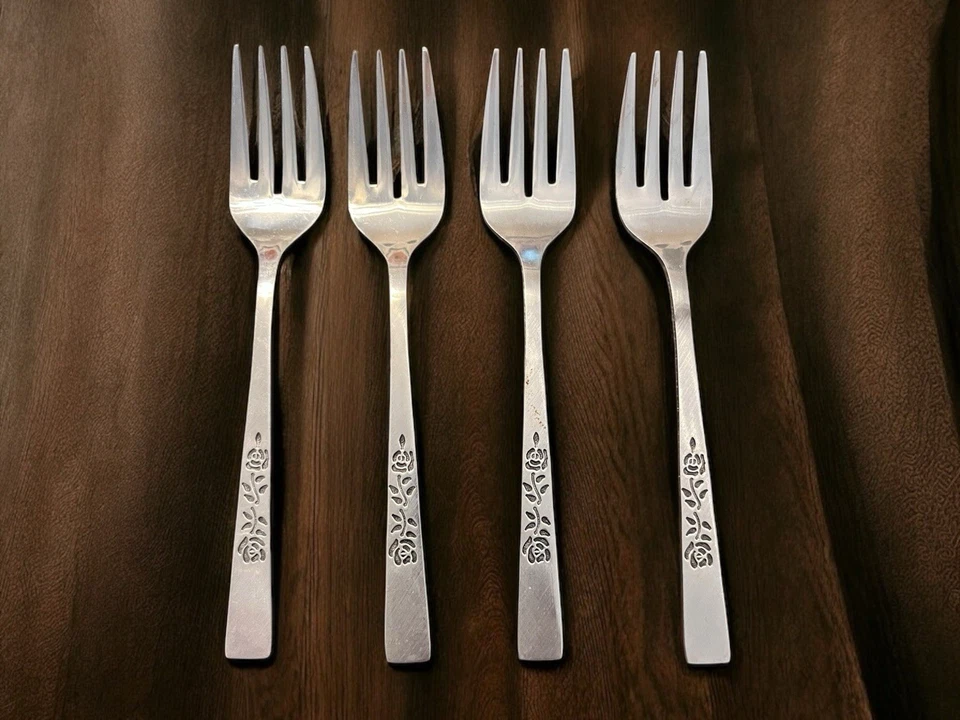 Oxford Hall OXH3 acero inoxidable 4 tenedores de ensalada rosa bruñida Japón cubiertos Foto 2 de 4