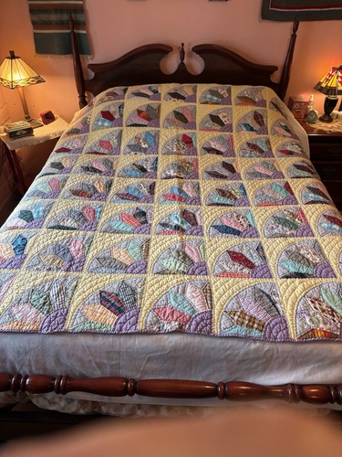Quilt Vtg.Handmade Grandmothers Fan 56 Multi-Colored Cotton Panel Fan Blocks