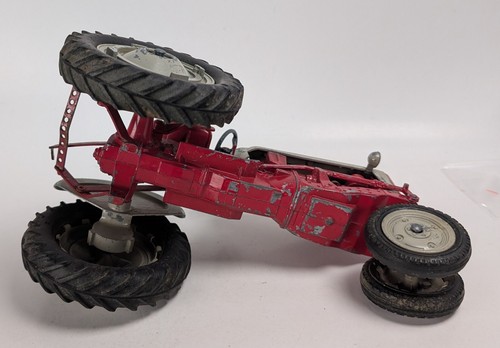 1950’s Hubley Die Cast Ford 961 Tractor W20 - Picture 5 of 7