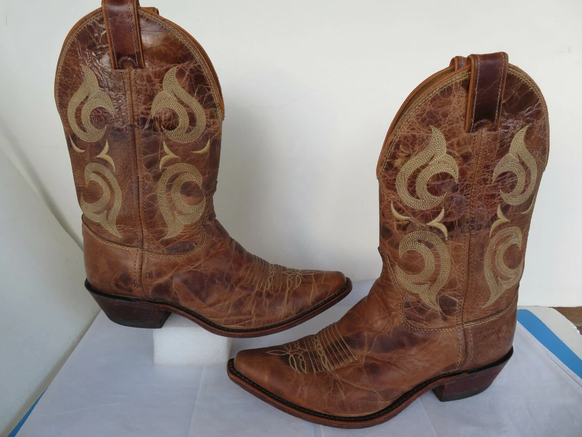 Justin pointed shop toe boots