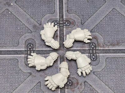 Warhammer 40k, (5) Oldhammer Space Marine Power Fists, 1990's, Plastic