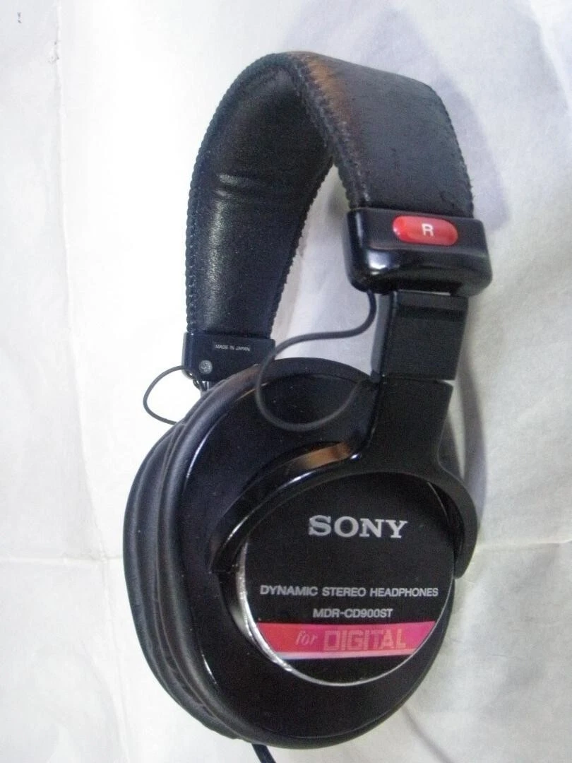 SONY MDR CD900ST Stereo Headphones Professionals Black From Japan