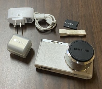 Samsung NX Mini 20.5MP White Digital Camera WORKS + Lens, Card & Accessories