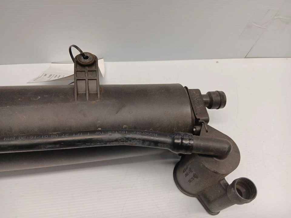 2000 - 2006 宝马 M3 E46 燃油蒸汽罐 6758465 — 第 3/4 张图片