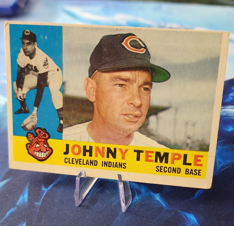 Topps 1960 Topps Johnny Temple Cleveland Indians #500 Base Set Baseball Card