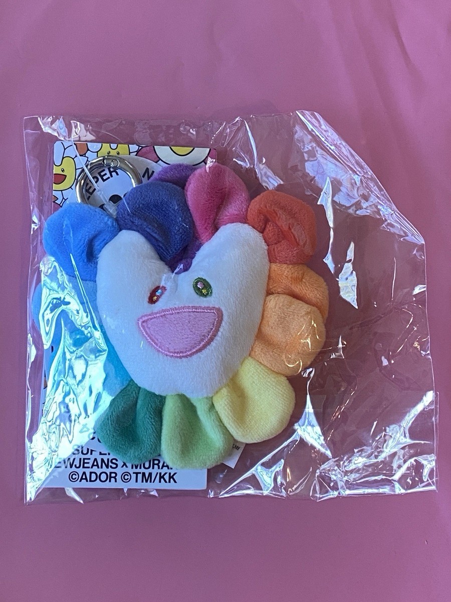 newjeans Murakami Takashi フラワー キーリング newjeans-plushie-keyring-