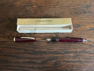 Vintage Maroon Fountain Pen W.A. Sheaffer Company Feather Touch 14K 5 Nib; 0102