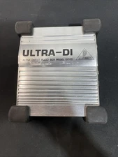 Behringer Ultra-DI DI100 Active Direct Injection Box – Pre-Owned MN02