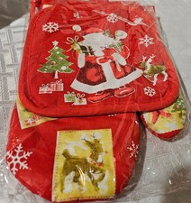 2PCS Oven Mitt and Pot holder set. New in package