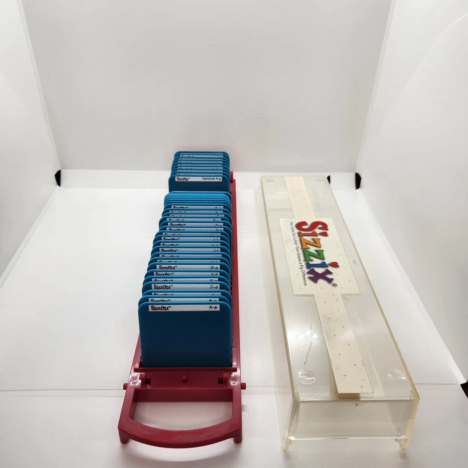 Máquina de rodillos de cepillo Sizzix Funky juego de 35 piezas de troqueles alfabetos y estuche  Foto 2 de 4