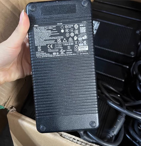 Netzteil-Adapter-Ladegerät mit Plug DELL Alienware LA330PM190 Laptop