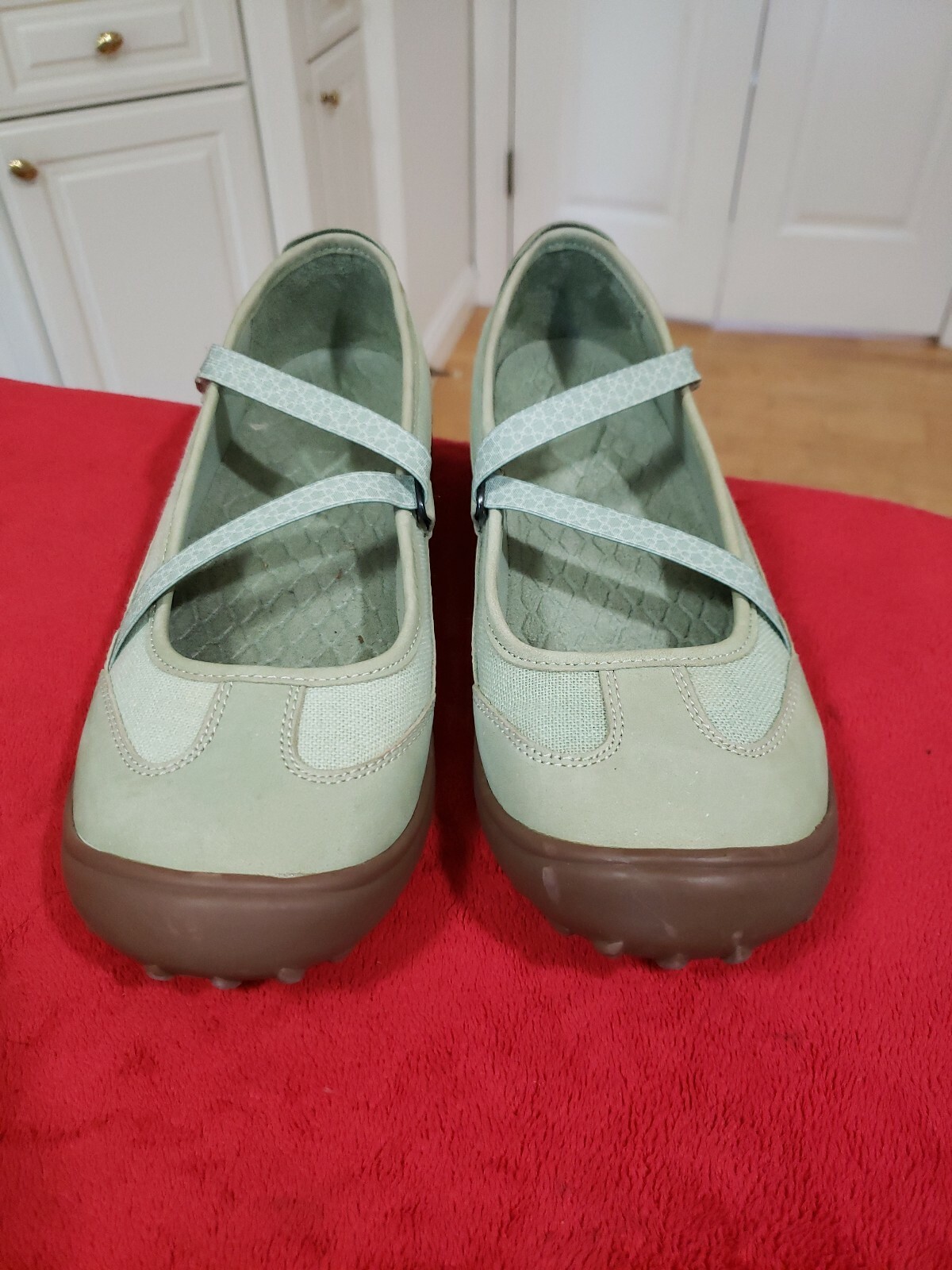 LANDS END Womans Green LEATHER MARY JANE Shoes Size 7… Gem