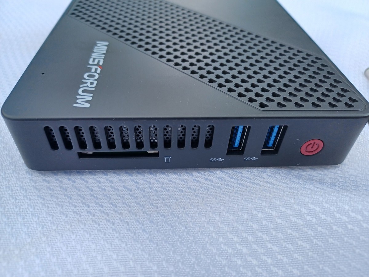 Minisforum Fanless Mini PC N33 Intel Celeron N3350 1.1Ghz Minisforum Fanless Mini PC N33 Intel Celeron N3350 1.1Ghz