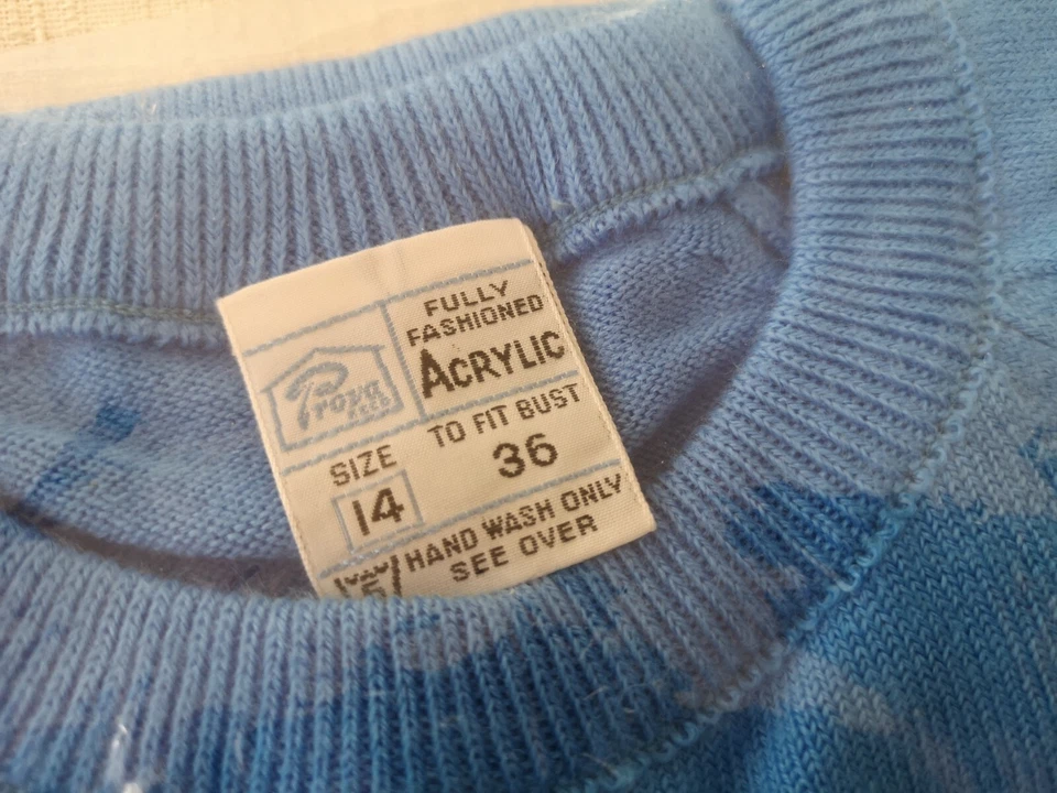 Prova Acylic jumper sweater size UK 14 Genuine vintage NEW never worn Christmas - Image 2 of 4