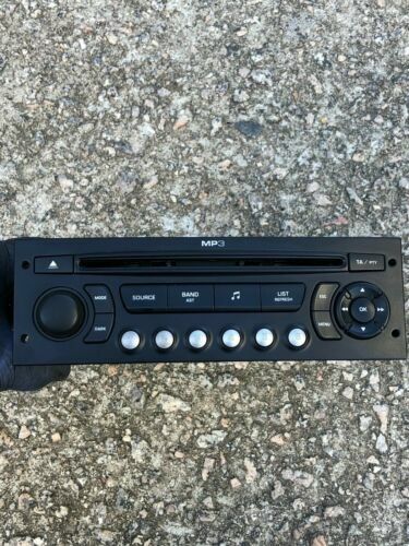 Câble Auxiliaire RCA Pour Auto : Renault Clio 3, Scenic 3, Laguna 3, Clio 4 Et Autres Modèles Avec Entrée RCA