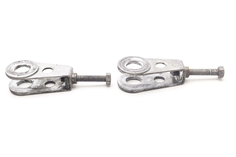 87 KAWASAKI NINJA 600R OEM SWINGARM CHAIN TENSIONER ADJUSTMENT BRACKETS R9.BX19 - Image 3 of 4