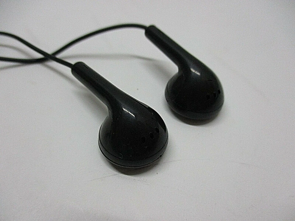 Auriculares Manos Libres Estéreo Universales Negros MyBat - Auriculares - Micrófono - Nuevos con Etiquetas Foto 3 de 4