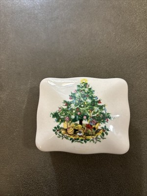 Palissy Spode Christmas Tree Tiny Trinket Box