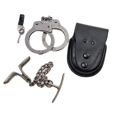 Smith & Wesson Handschellen deutsche Polizei + Gürteltasche + Vorführkette