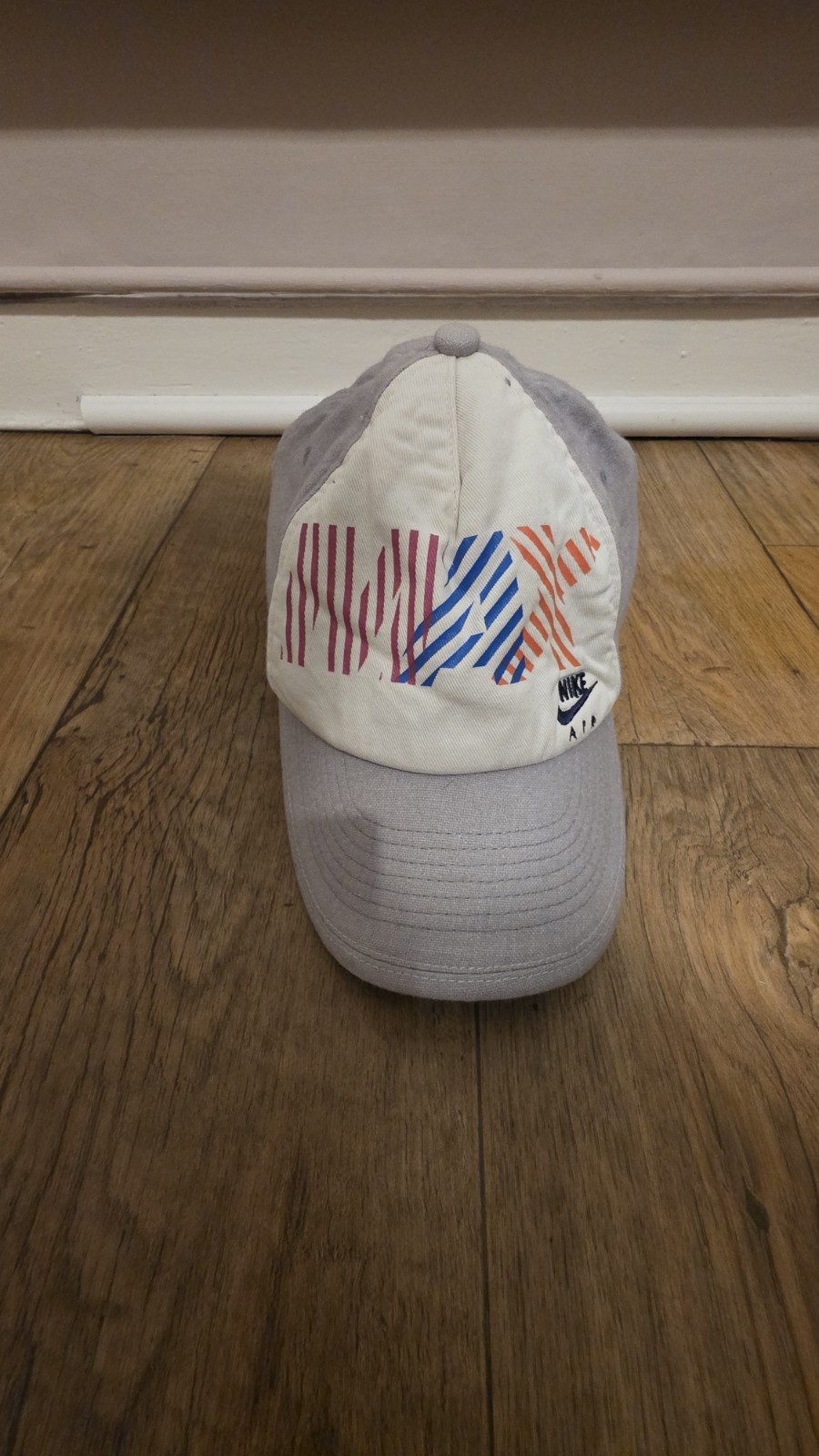 Vintage Nike Air Max Graphic Baseball Cap - Grey & White Retro Hat L/XL