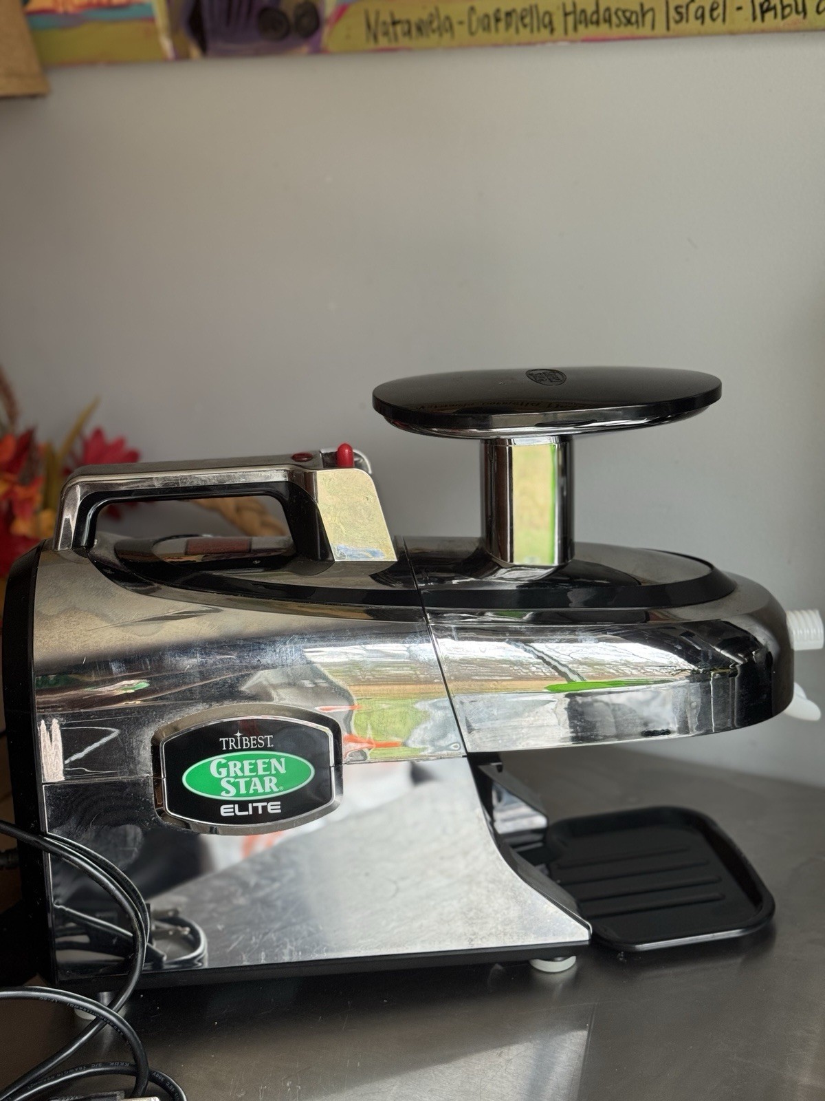 Tribest Greenstar Elite Jumbo Twin Gear Slow Masticating Juicer - Chrome