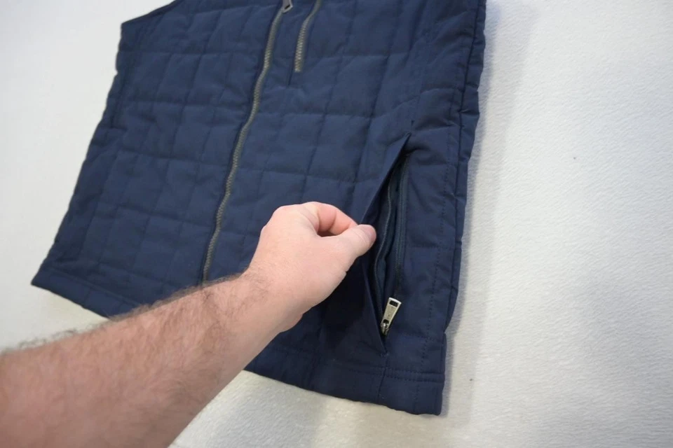 Orvis Insulated Puffer Vest Blue Quilted Full Zip Mens Size Medium - Image 2 of 4