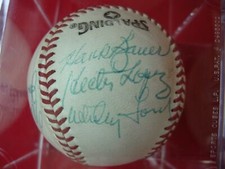 YANKEES AUTOGRAPHED BASEBALL HANK BAUER WHITEY FORD MOOSE SKOWRON RON GUIDRY WOW