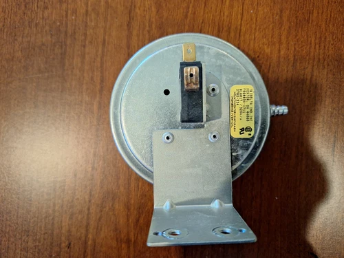 Coleman Evcon 2702-334 Pressure Switch, Used