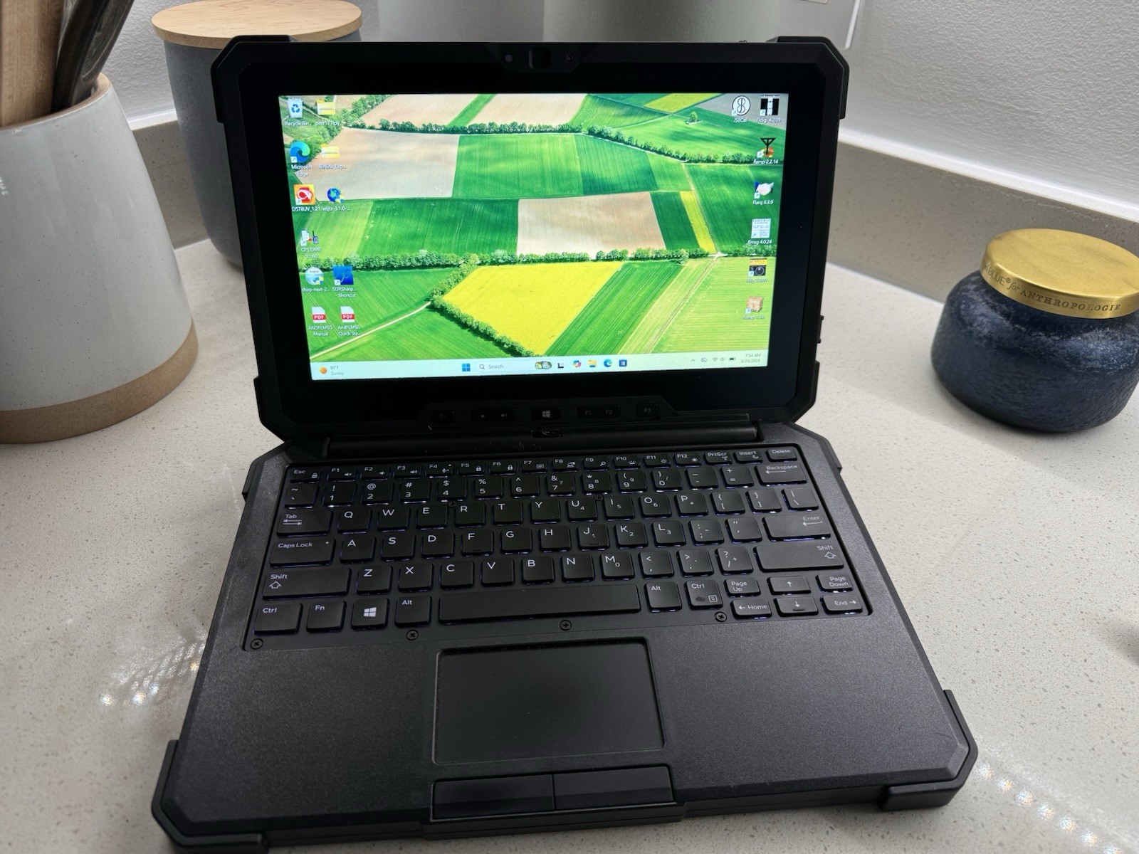 Dell 7212 Rugged Extreme with IKey Keyboard!!!! 8GB 512 GB