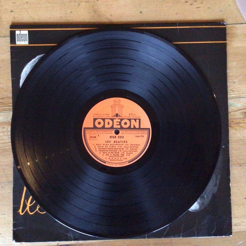 LES BEATLES - LES BEATLES - 1964 - Image 2 of 3