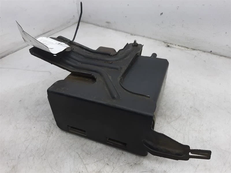 Bote de vapor de combustible GMC Yukon 04-16 22963841 Foto 2 de 4