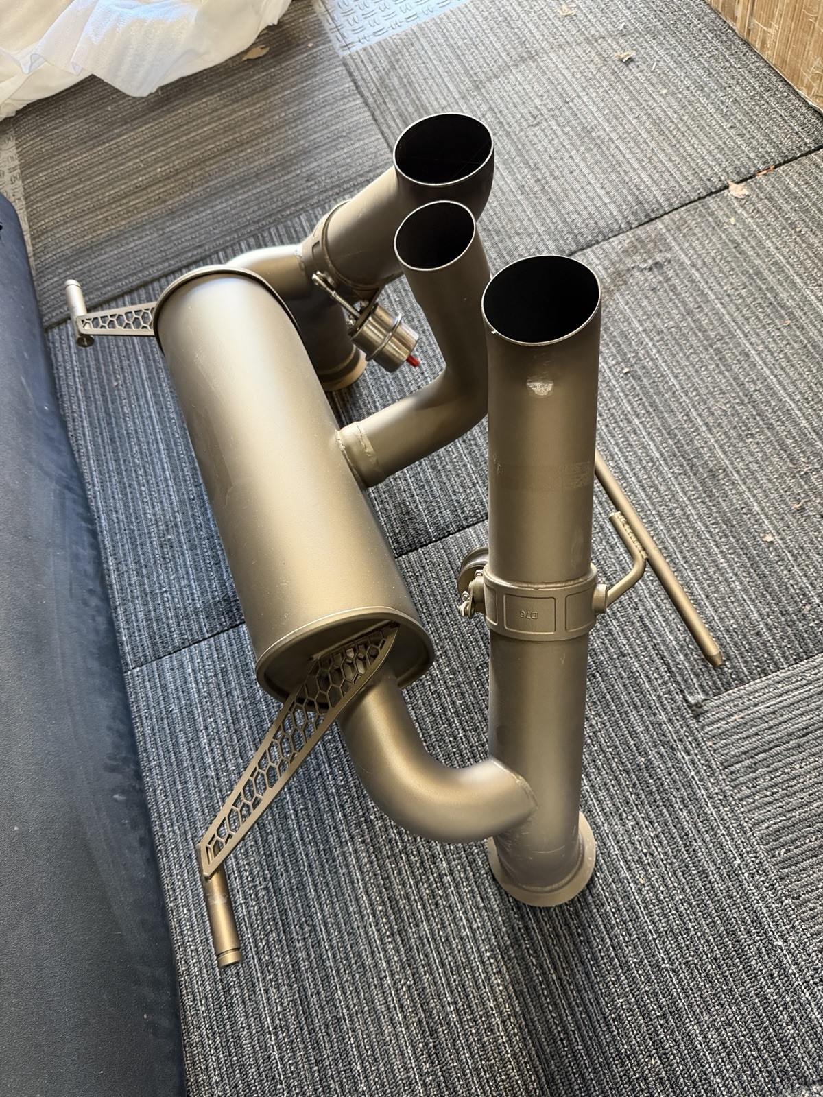 1016 Industries Exhaust Lamborghini Aventador S