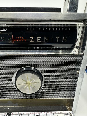 Vintage Zenith Trans Oceanic Royal 1000 Short Wave Radio for sale