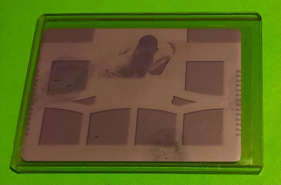 Juego Hoja Mariano Rivera 2020 Usado 1/1 Placa 1 de 1 New York Yankees Béisbol #1 Foto 3 de 4