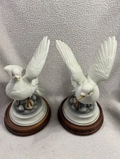 Vintage Set Of Porcelain Figurines Love Doves Birds Byron Molds 9”