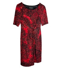 Connected Apparel Dress Women’s Size 8 Red Black Floral Stretch Ruched Empire