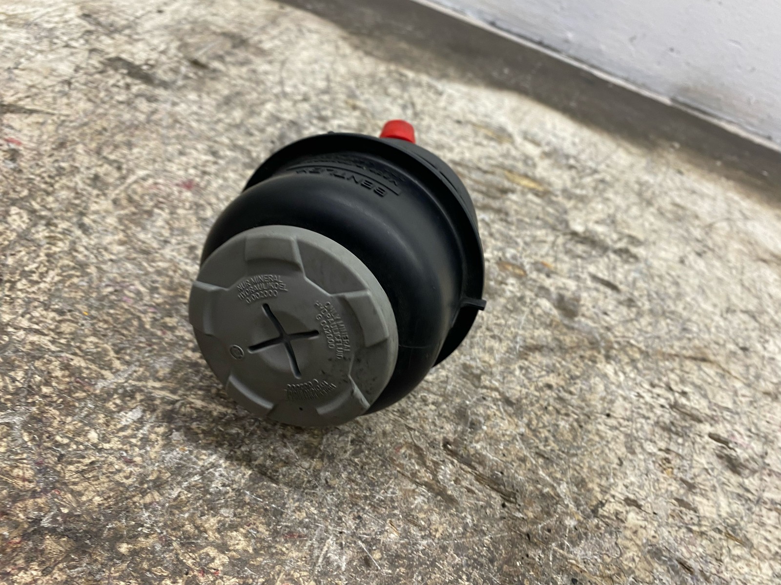 Bentley Flying Spur 2013-2018 Power steering fluid