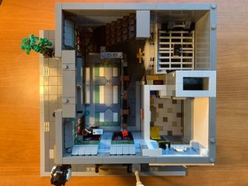 LEGO Creator Expert: Brick Bank (10251) 100% Complete