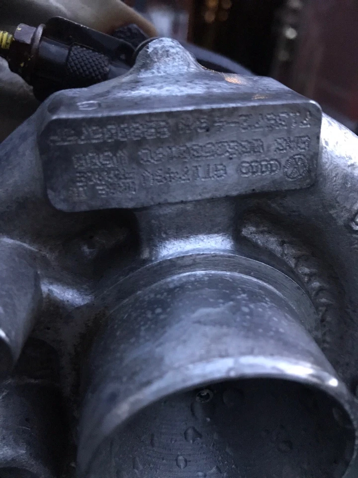 038-253-019S; VW JETTA TDI Garrett Turbo 1,9 L, motor ALH 1999-05 Foto 3 de 3