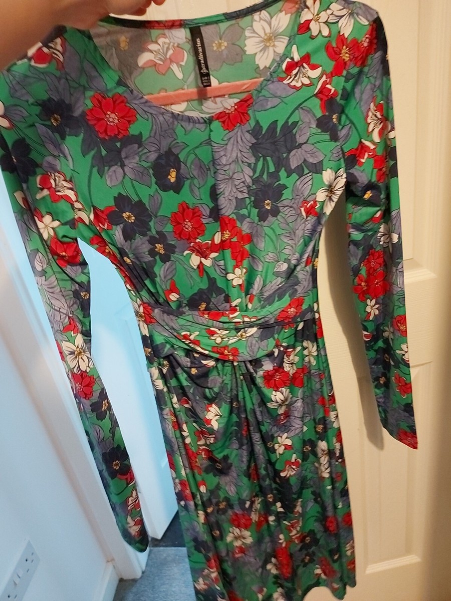 stradivarius green floral dress Stradivarius Short Dress With Pointed Hem Ecru L